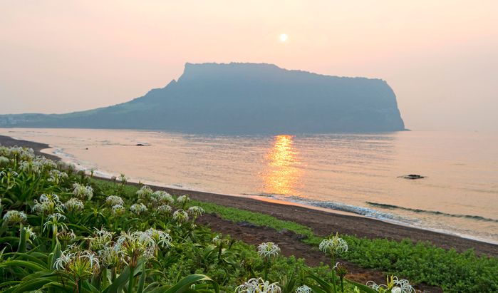 城山日出峰